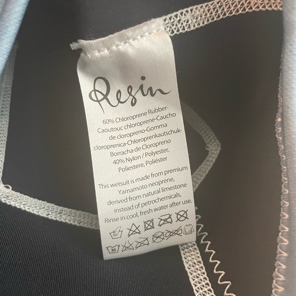 NWT Resin vestal surf suit - Picture 10 of 16